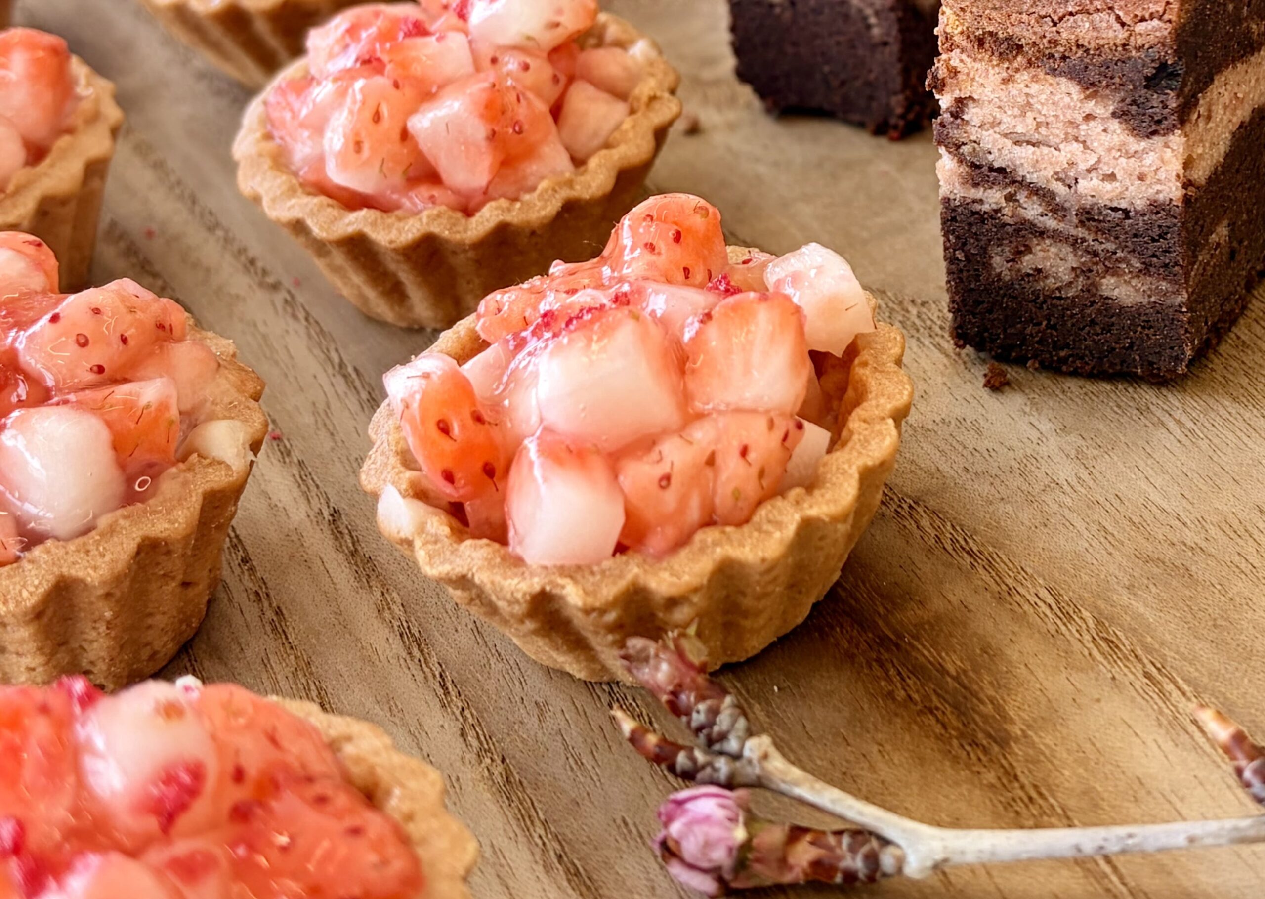 イチゴとカスタードのミニタルト